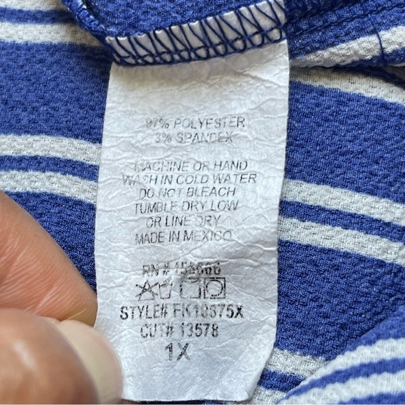 Free Kisses Nautical Striped Off On Shoulders Crop Top Blouse Women’s Size XL - Picture 8 of 8